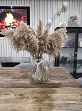 Load image into Gallery viewer, Natural Dried mini pampas grass, 50 cm length. Fluffy pampas grass
